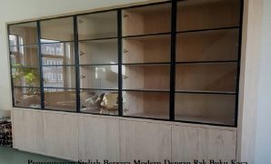 Rak Buku Kaca